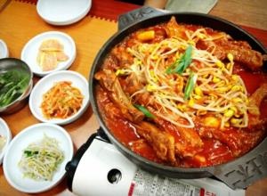 등갈비와 묵은지의 만남